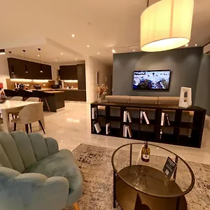 Appartamento Modern In St Julian's Malta, With Breathtaking Views Of Spinola Bay, San Giuliano